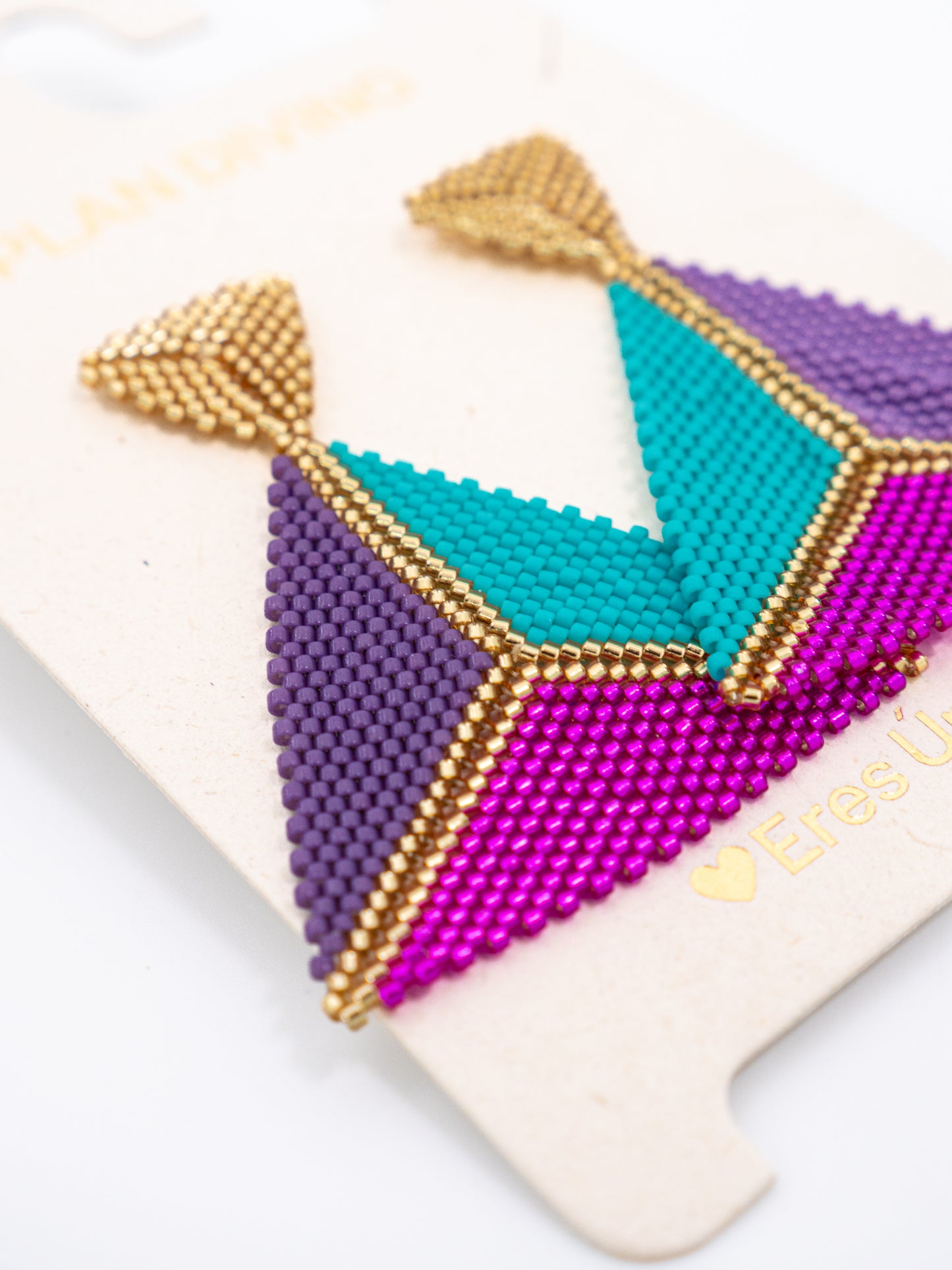 ARETE MIYUKI TRIANGULO
