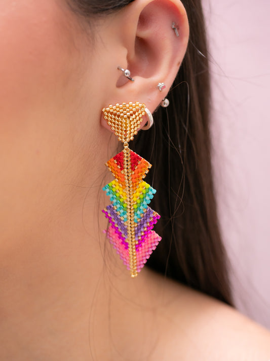 ARETES MIYUKI TRIANGULOS DE LUZ