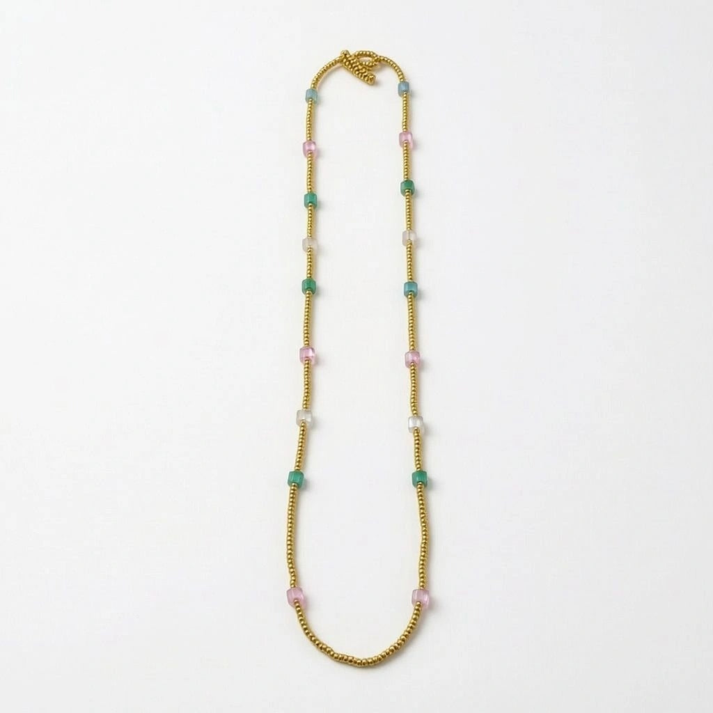 Collar Rocalla Dorada con Cristales